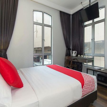 Oyo 127 The Reeds Hotel Куала-Лумпур Екстер'єр фото