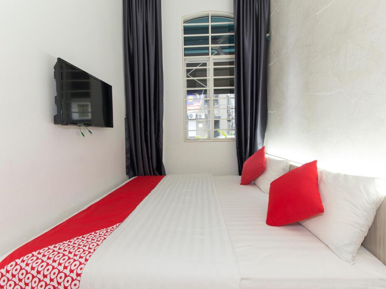 Oyo 127 The Reeds Hotel Куала-Лумпур Екстер'єр фото