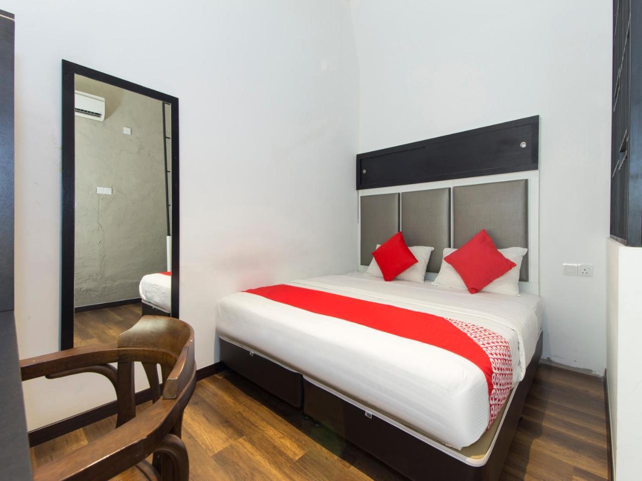 Oyo 127 The Reeds Hotel Куала-Лумпур Екстер'єр фото