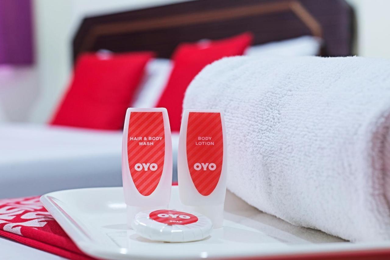 Oyo 127 The Reeds Hotel Куала-Лумпур Екстер'єр фото