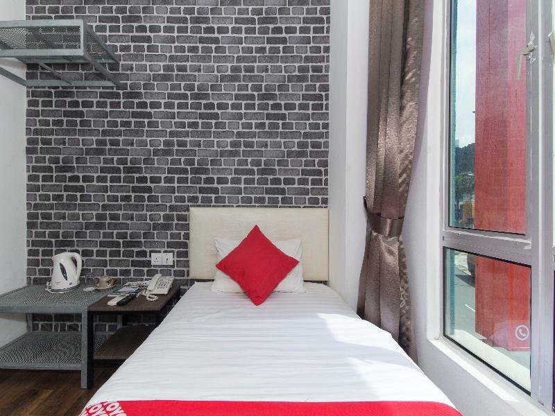 Oyo 127 The Reeds Hotel Куала-Лумпур Екстер'єр фото